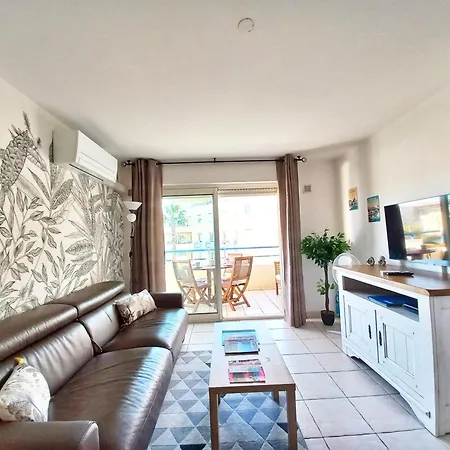Appartement Caresse D'azur - Classé 2 étoiles Fréjus