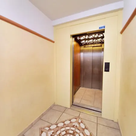 Appartement Caresse D'azur - Classé 2 étoiles